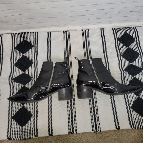 Everlane The Boss Boot Pointed Toe Block Heel in Patent Black Leather, sz 7.5 - Picture 10 of 16